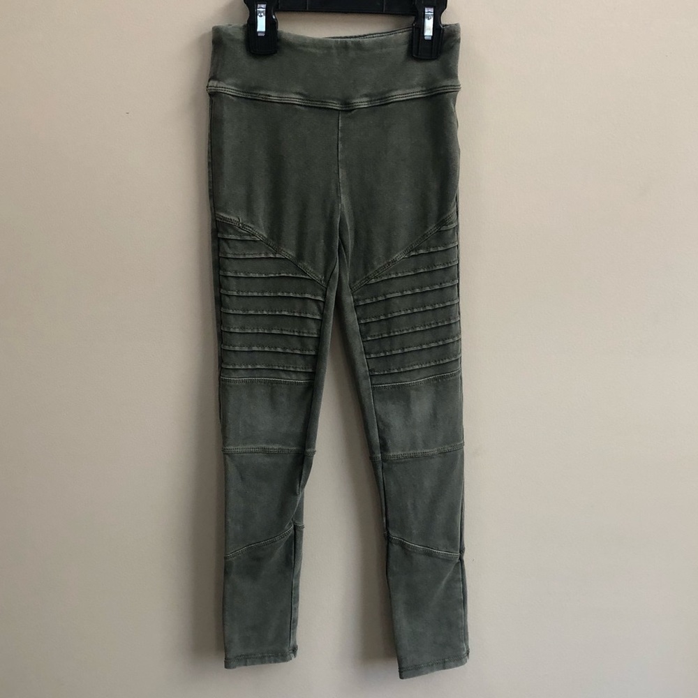 Tucker+Tate Olive Burnt Wash Cotton/Spandex Pants